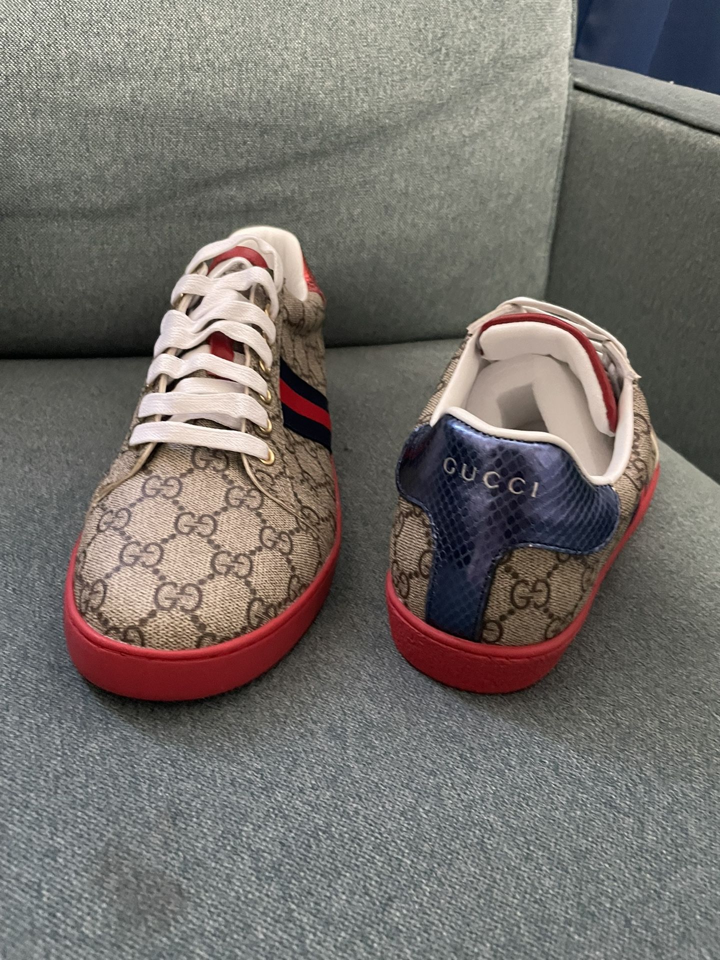 GUCCI FASHION SNEAKERS SIZE 9 1/2 π―π₯π₯π₯