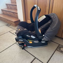 Chicco Infants Keyfit30 Car Seat 