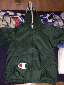 Supreme champion Sherpa lined hooded jacket Dark green for Sale in Angeles, CA - OfferUp