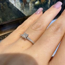 10K White Gold Natural Diamonds Engagement Wedding Ring 