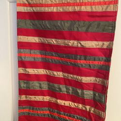 Ballard Design.. Christmas Runner.. Just needs Ironing