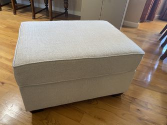 Like New! Pottery Barn Ottoman