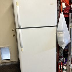 Refrigerator - Good Condition - FREE