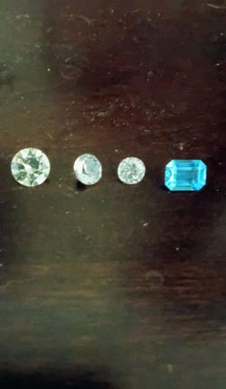 3 solitaire diamonds natural earth mined 1.5 ct .75 ct .4 ct 1 emerald beautiful wedding gold