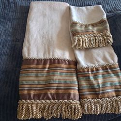 Towels-Decorative