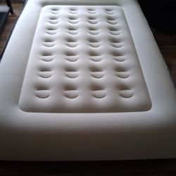 Gaglojti Air Mattress - Queen