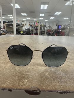 RayBan Men’s Sunglasses (Blue Tint)