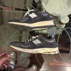 New Balance 2002r Dark Grey Size 11.5