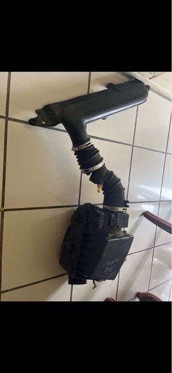 (OEM) air intake assembly for a Honda civic 1.6L (years) 1996 to 2000