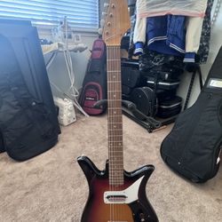 1960s Teisco Del Rey ET-100 Electric Guitar – Japan – Sunburst – Single Pickup Gold-Foil Style