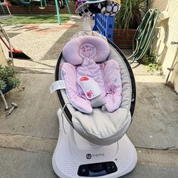 MamaRoo Multi-motion Baby Swing 