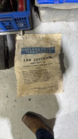 Tire Chains Brand New Never Used 70$