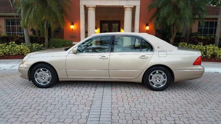 2002 Lexus LS430 low miles amazing condition