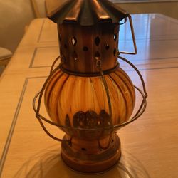 METAL & GLASS OIL LANTERN