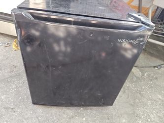 Mini Fridge 