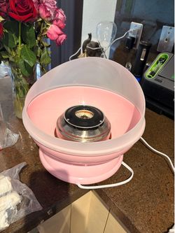 Cotton candy machine