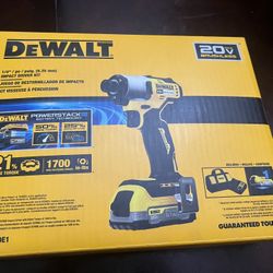 New DEWALT 20V Max Impact Driver Kit with POWERSTACK Battery comes with bag charger and drill and battery