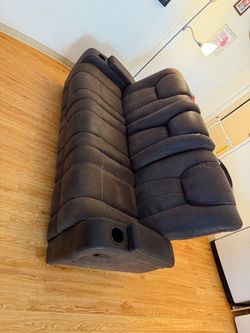 Brown couch/ recliner