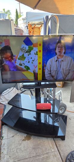 50-inch 1080p LED-LCD Smart TV