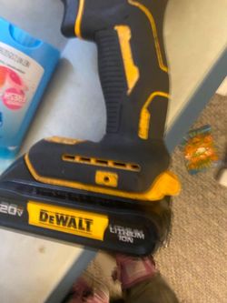 DeWalt 20V Cordless Drill with Battery and vharger