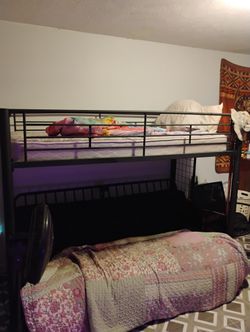 Twin Size Bunk Bed For Sale 150$