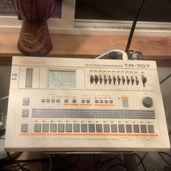 Roland TR-707 Drum Machine