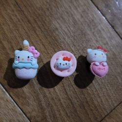 Lot Of 3 Croc Charms Hello Kitty 