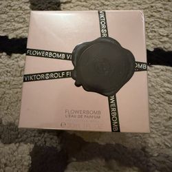 Viktor & Rolf Flowerbomb Eau de Parfum 30ml