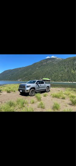 Yakima Overhaul HD and Retrax Tonneau Cover Off Toyota Tundra