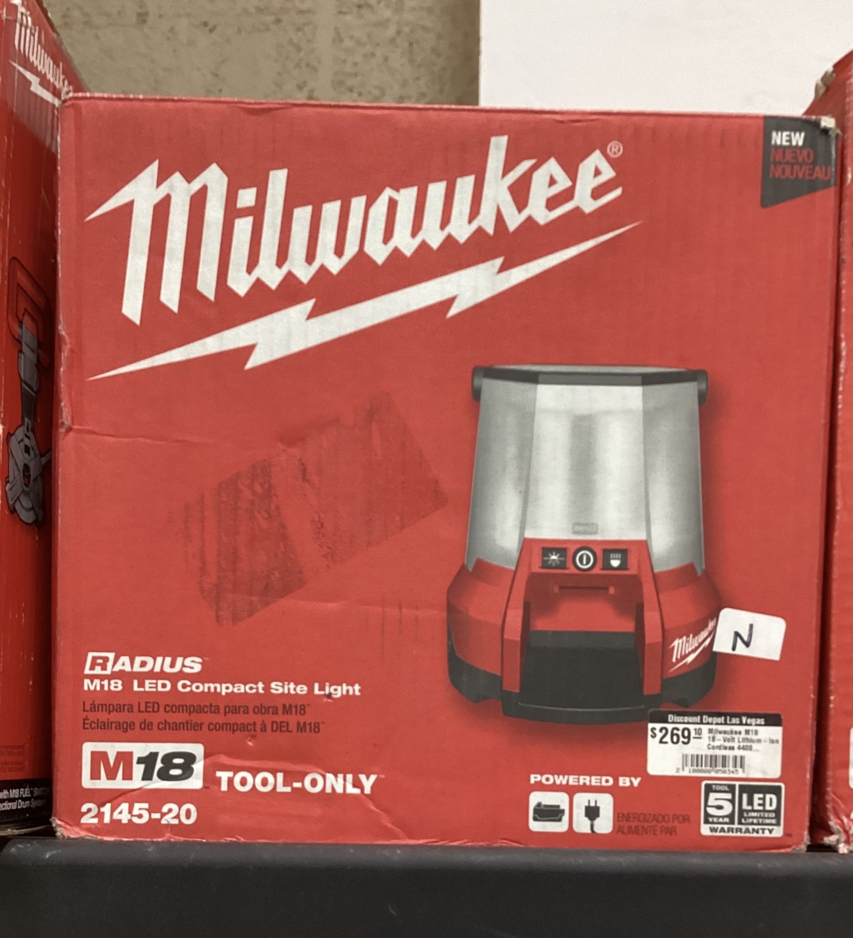 Milwaukee RADIUS M18 LED Compact Site Light (new)