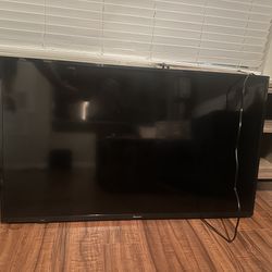 📺 Pioneer 50” Flat Screen TV – Great Condition, Works Perfectly