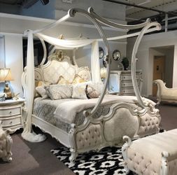 New canopy bed only 122 monthly
