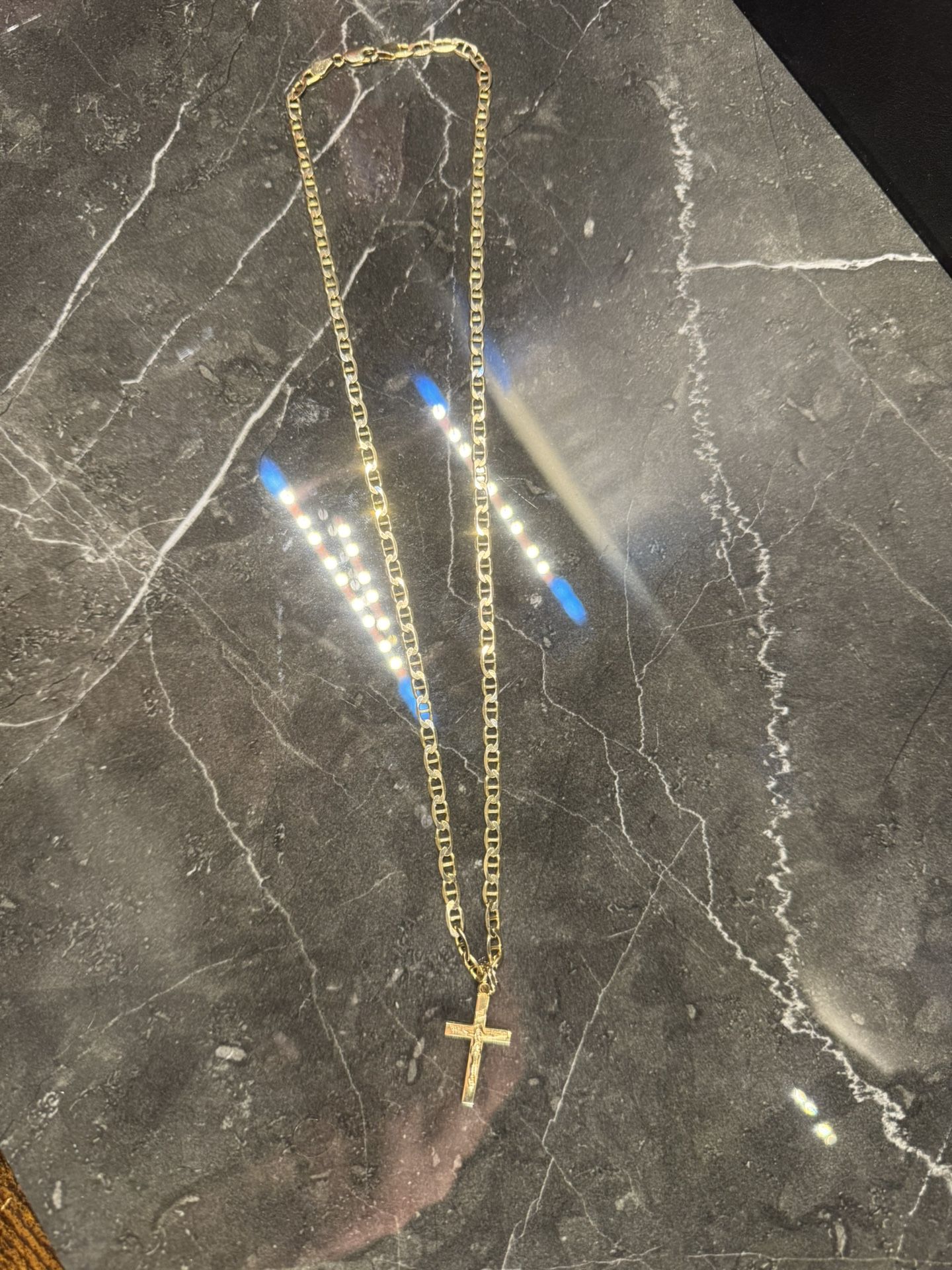 14kt Yellow Gold Necklace & Pendant