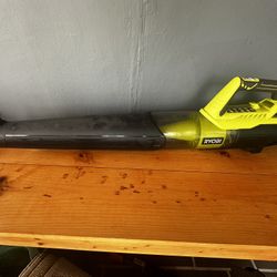 Ryobi Leaf blower - Wired