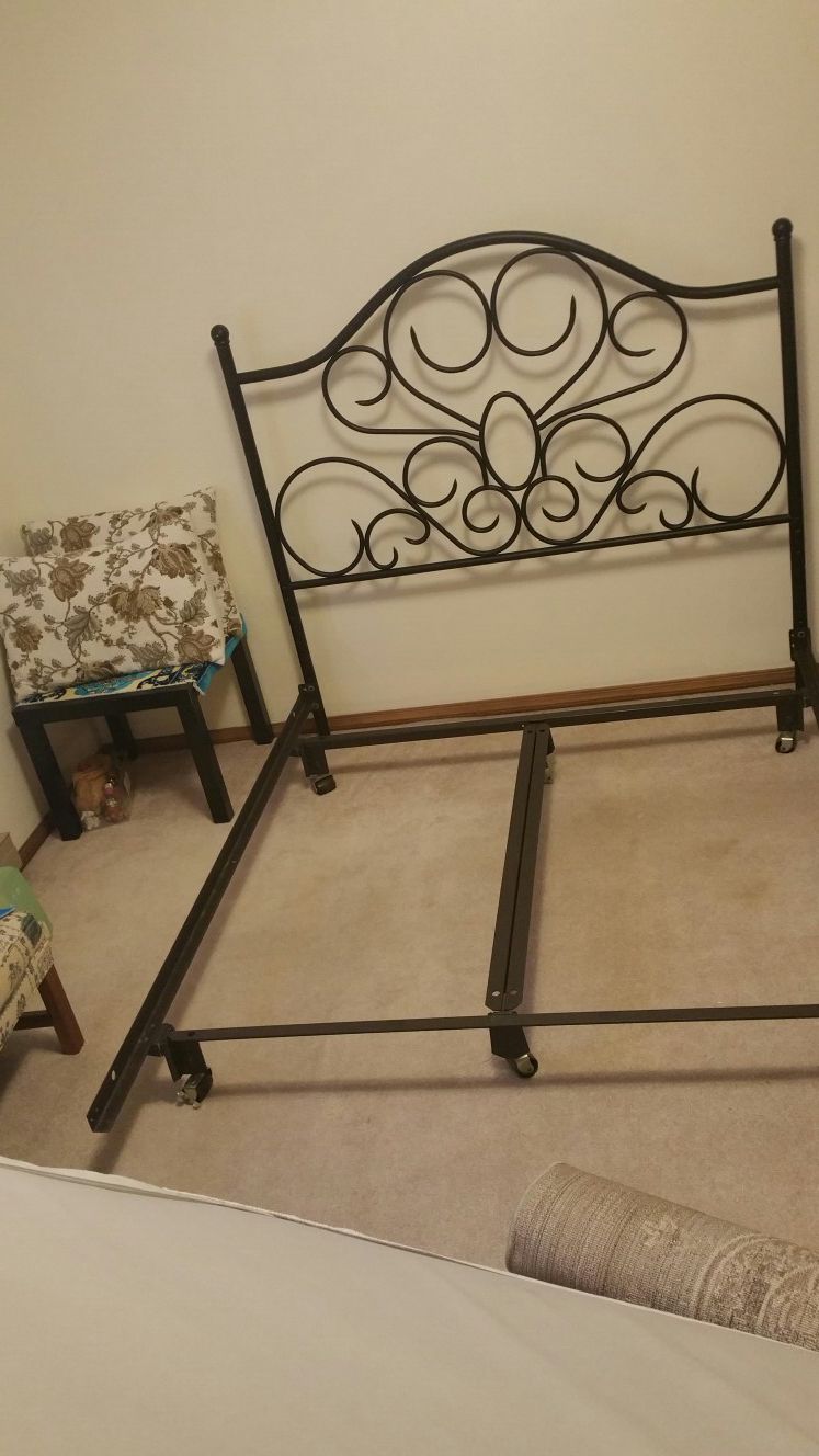 Full size metal bed frame