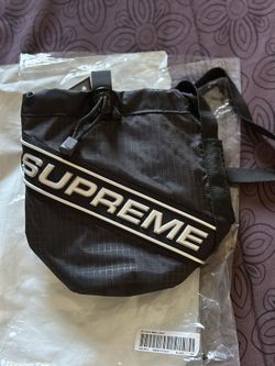 Supreme Small Clinch Pouch
