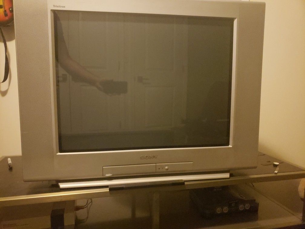 Sony Trinitron KV27FS100 CRT TV for Sale in Far Hills, NJ OfferUp