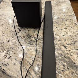 *LIKE NEW VIZIO SOUNDBAR WITH SUB & REMOTE