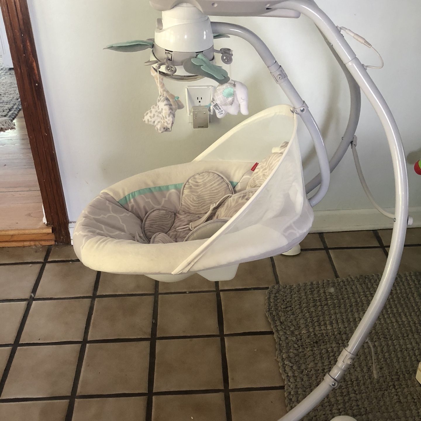 Fisher Price Safari Dreams Cradle n Swing