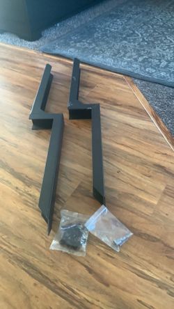 2 Metal Fence Support Posts / Fence Posts