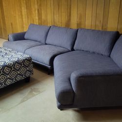 Sofa/ W Ottoman 