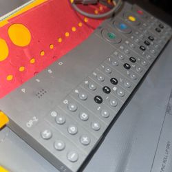 OP-Z TEENAGE ENGINEERING Sequencer
