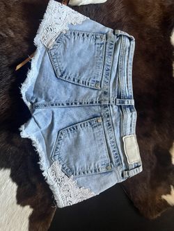 Este Short Se Ajusta Al Cuerpo 