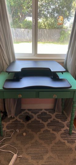 VIVO Adjustable Standing Desk Converter – Sit/Stand Workstation – Excellent Con