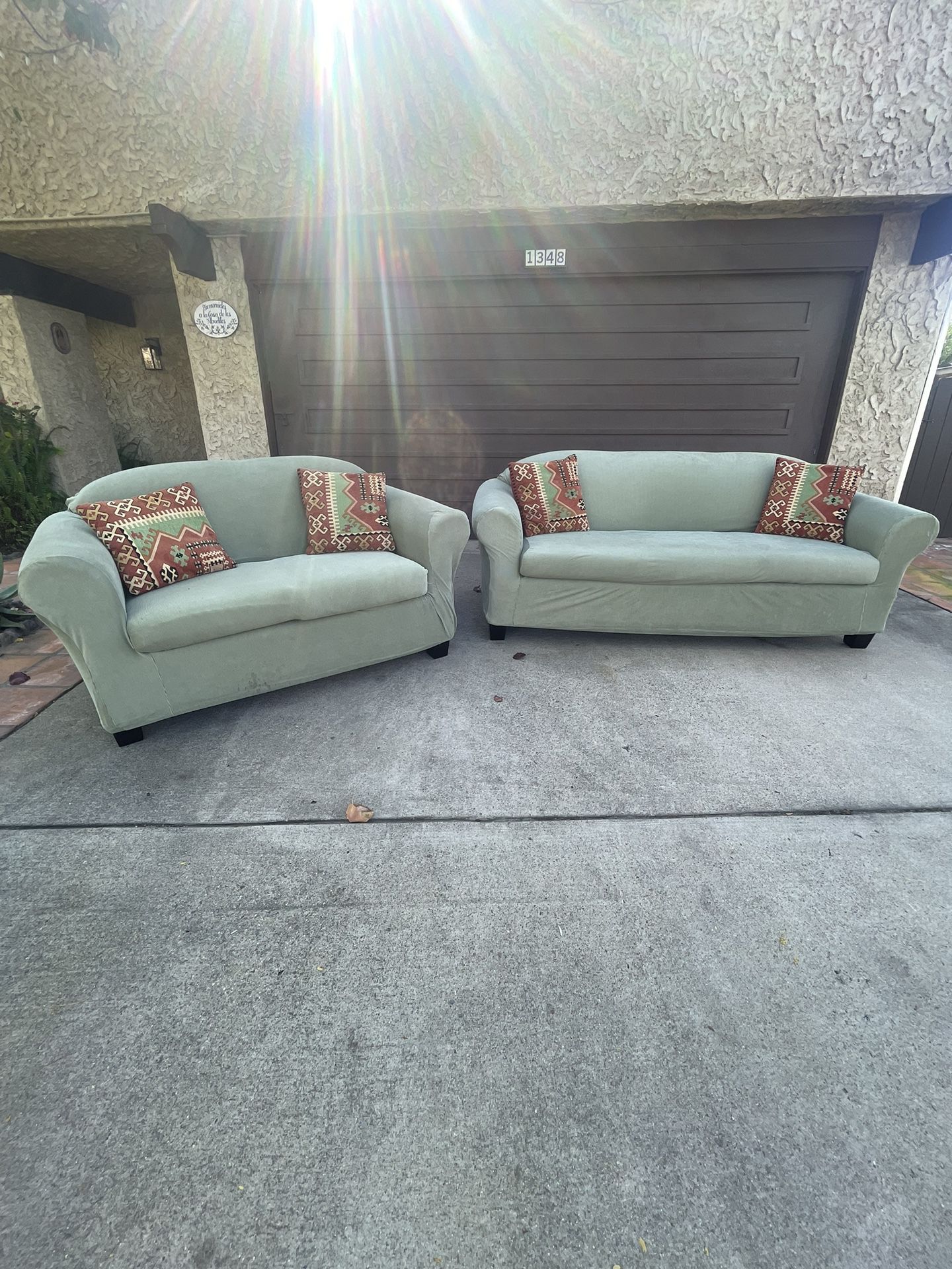 Couch/Sofa Set