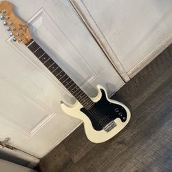 Guitar With 1 Missing String