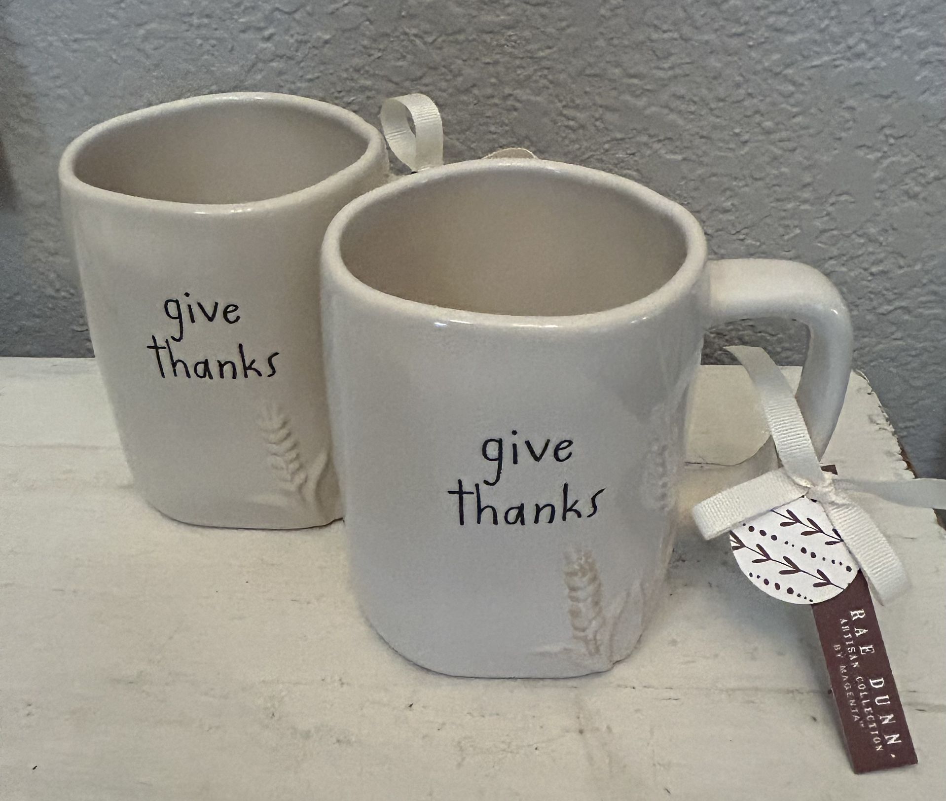 Set Of 2 Rae Dunn “Give Thanks” Mugs NEW