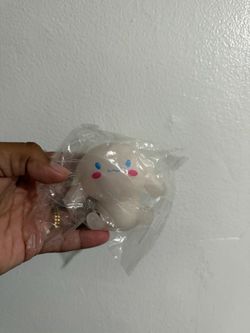 Color changing cinnamoroll
