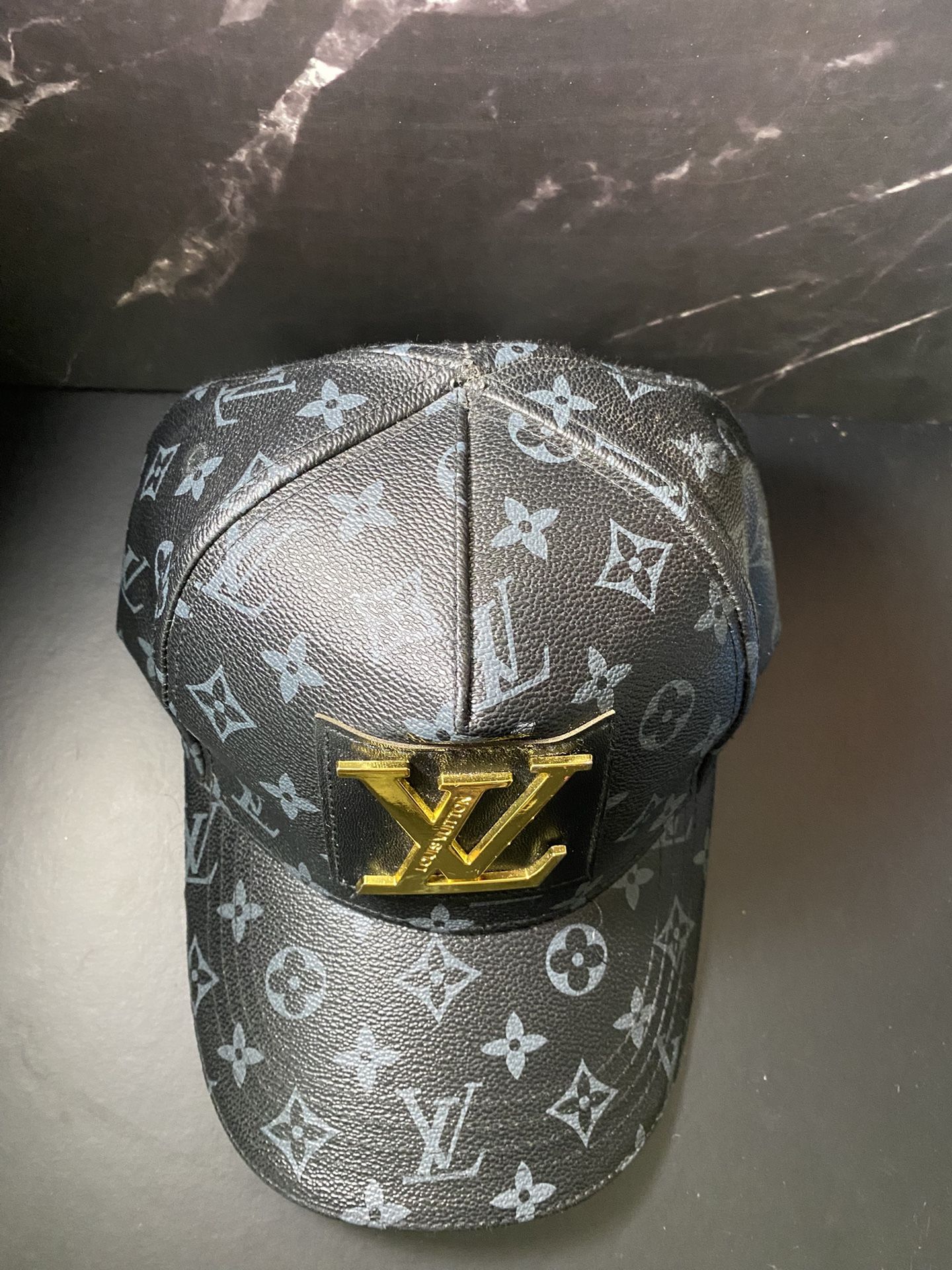 Lv Hat
