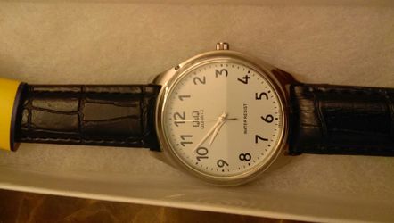 Ladies watch NEW